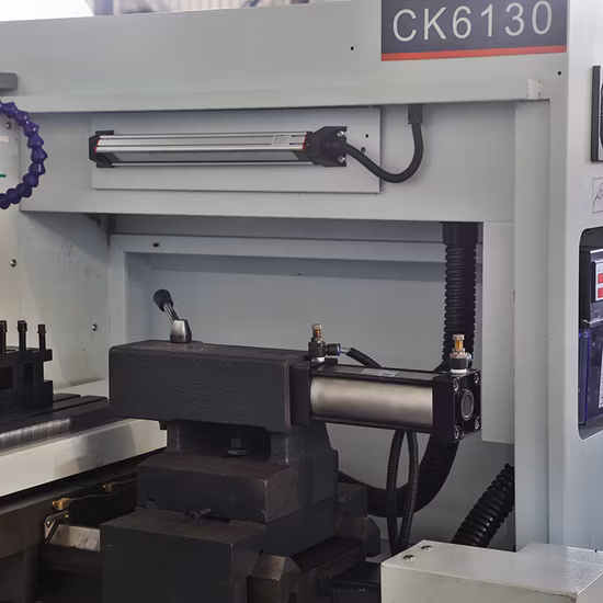 Centro tornio CNC a letto orizzontale Ck6132